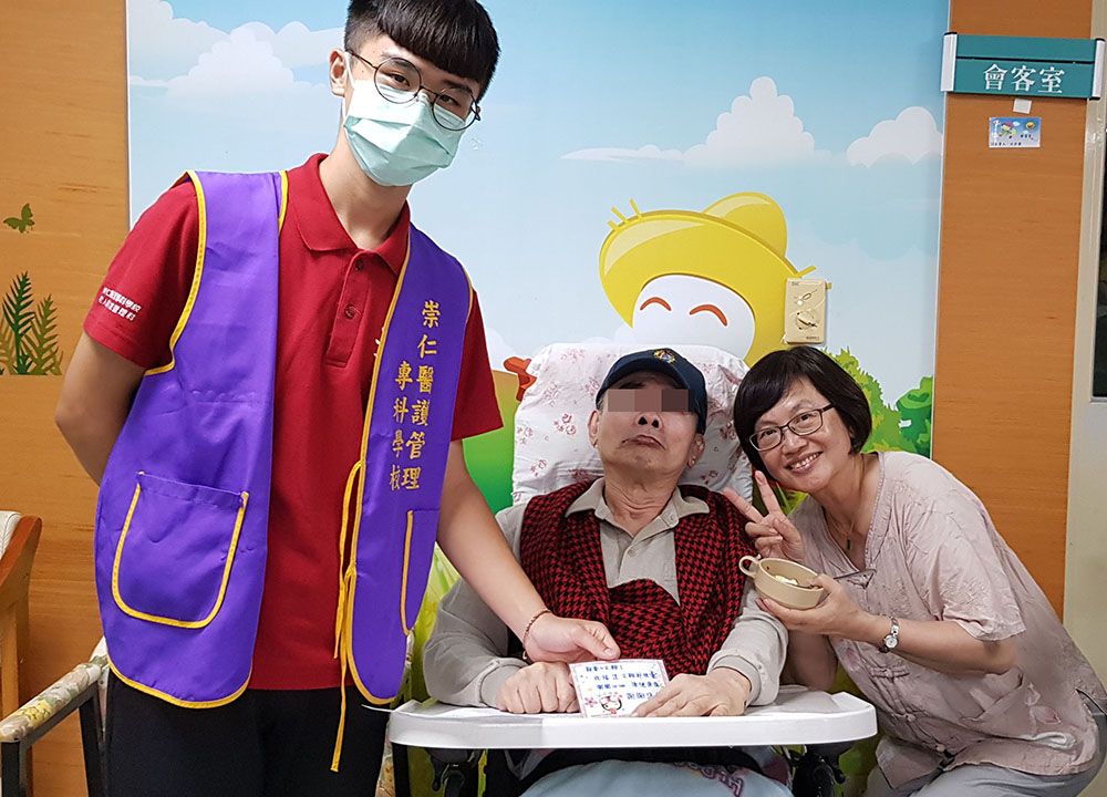 父親節快樂,護理之家卡片傳情