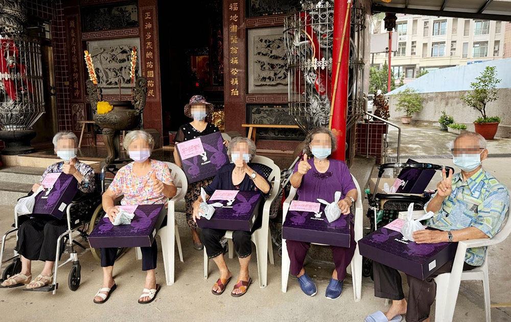 端午佳節表心意 關懷獨老粽香傳情